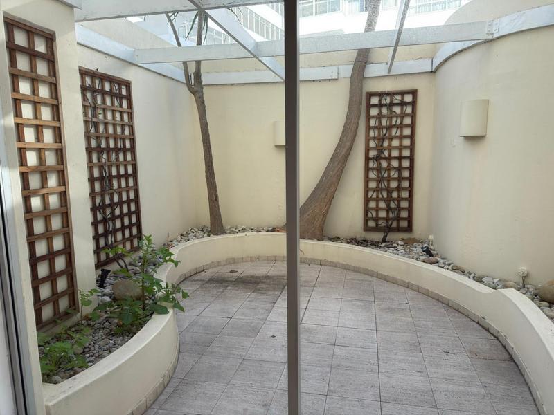 To Let 3 Bedroom Property for Rent in Sea Point Western Cape
